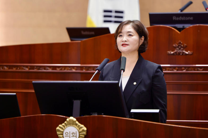 5. 엄소영 의원_5분발언 사진(1).jpeg