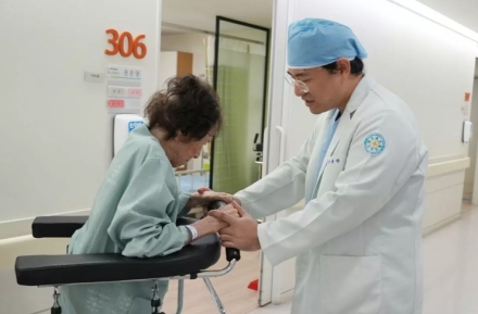101세 초고령 환자 ‘고관절 인공관절 수술’ 성공  출처 : https://health.chosun.com/site/data/html_dir/2026/06/16/2026061601696.html